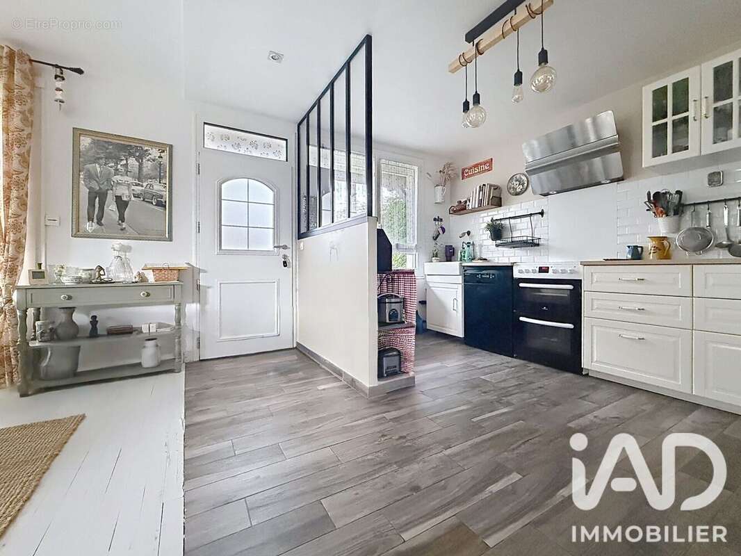 Maison 149 m² à Etrechy  - photo 3