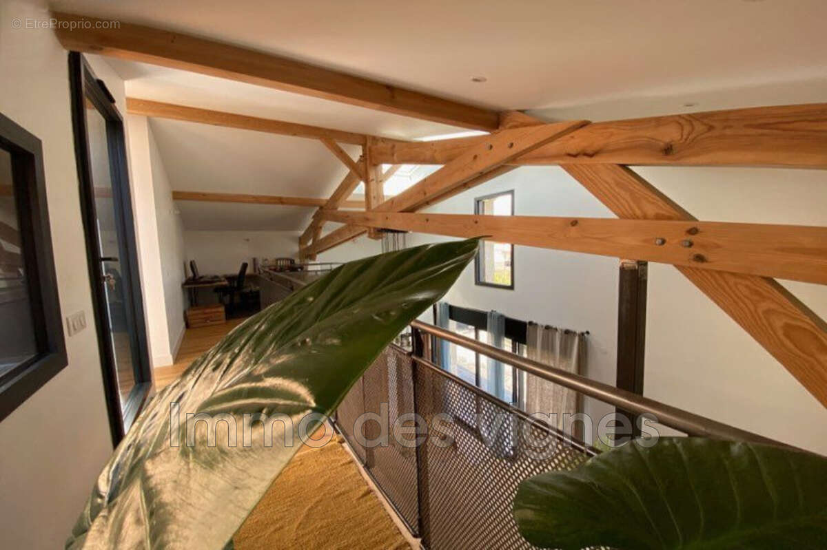 Maison à AMBARES-ET-LAGRAVE