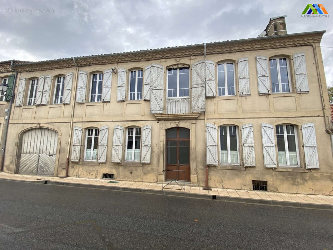 Maison 350 m² à Masseube  - photo 5