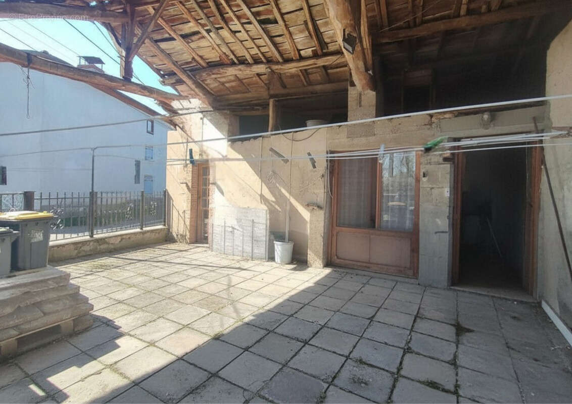 Maison à CREVANT-LAVEINE