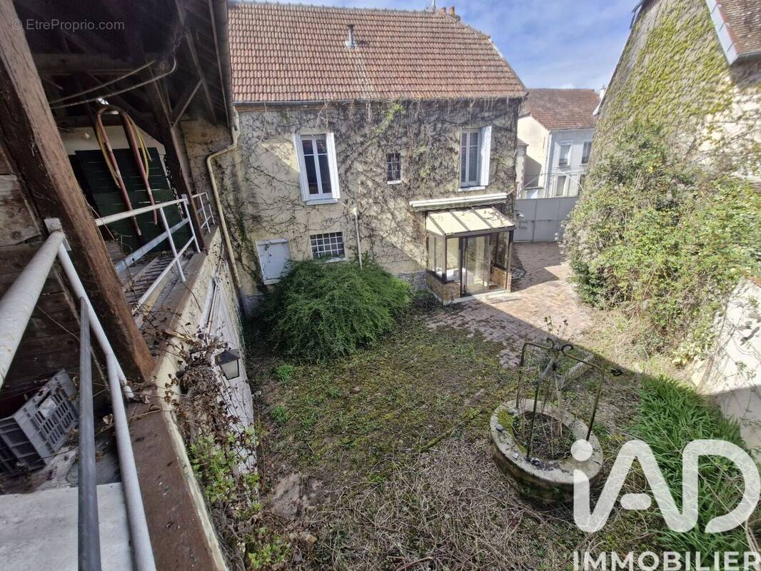Photo 1 - Maison à CONFLANS-SUR-SEINE