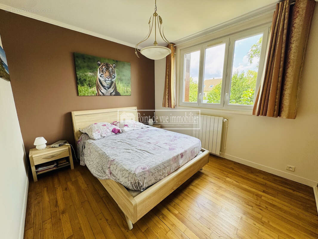 Maison à SAVIGNY-SUR-ORGE