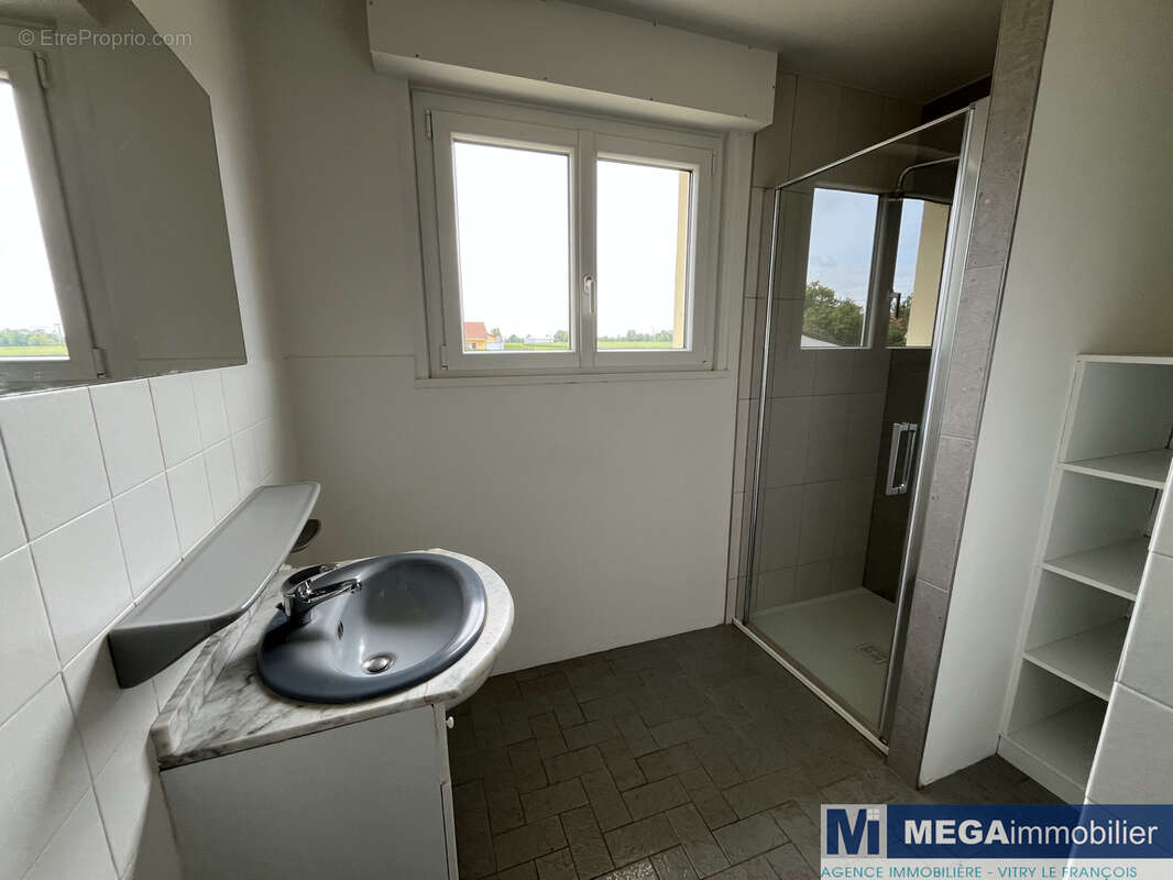 Maison sur sous-sol à proximité de Vitry le François - photo 8