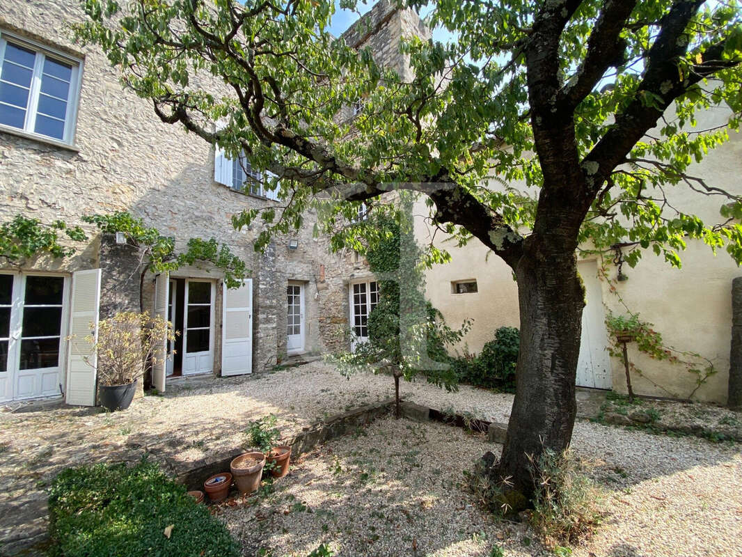 Maison à VAISON-LA-ROMAINE
