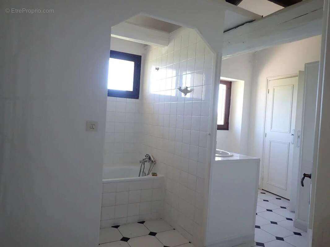 Maison à SAINT-COME-ET-MARUEJOLS