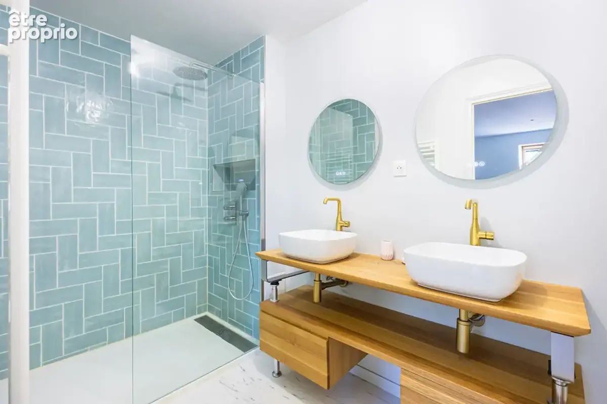 Demeure bourgeoise de la fin du XIX siècle au coeur de Nesmy  -330 m2 - 7 chambres - Piscine - Dépendances - photo 16