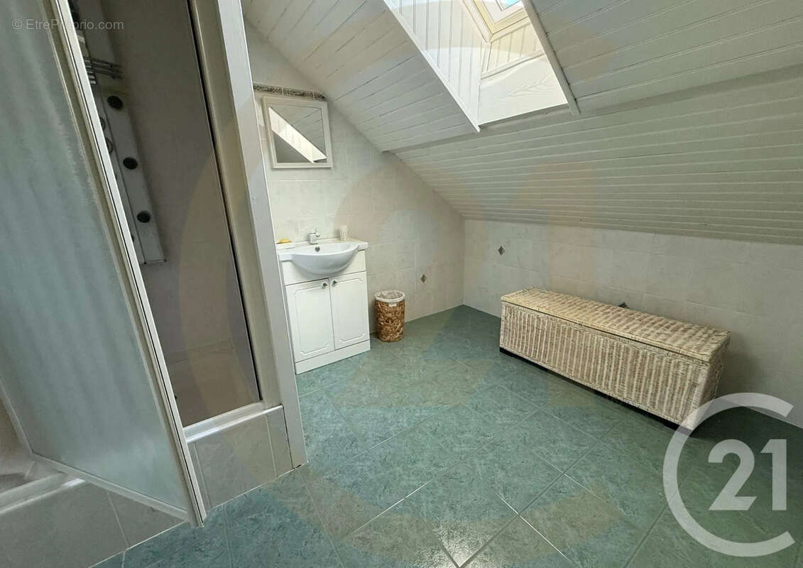 Maison à SALAGNON