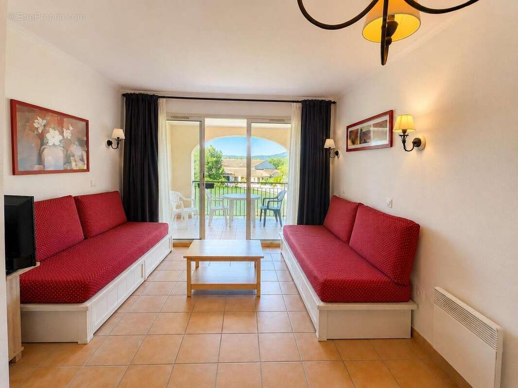 Photo 9 - Appartement à MALLEMORT