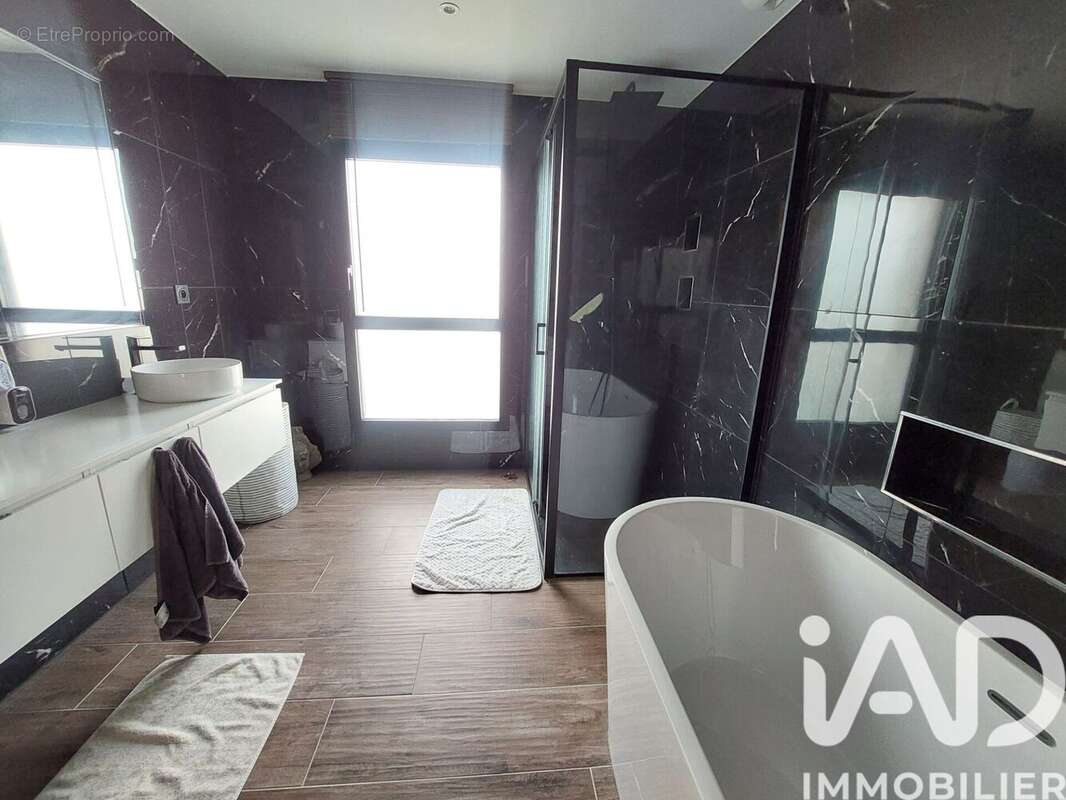 Photo 8 - Maison à LA CHAPELLE-SUR-ERDRE