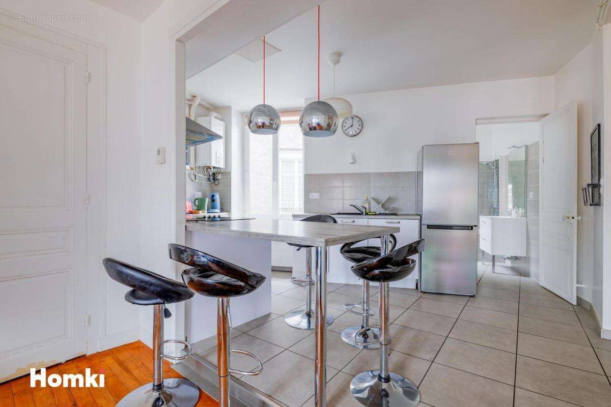 Appartement à SAINT-ETIENNE