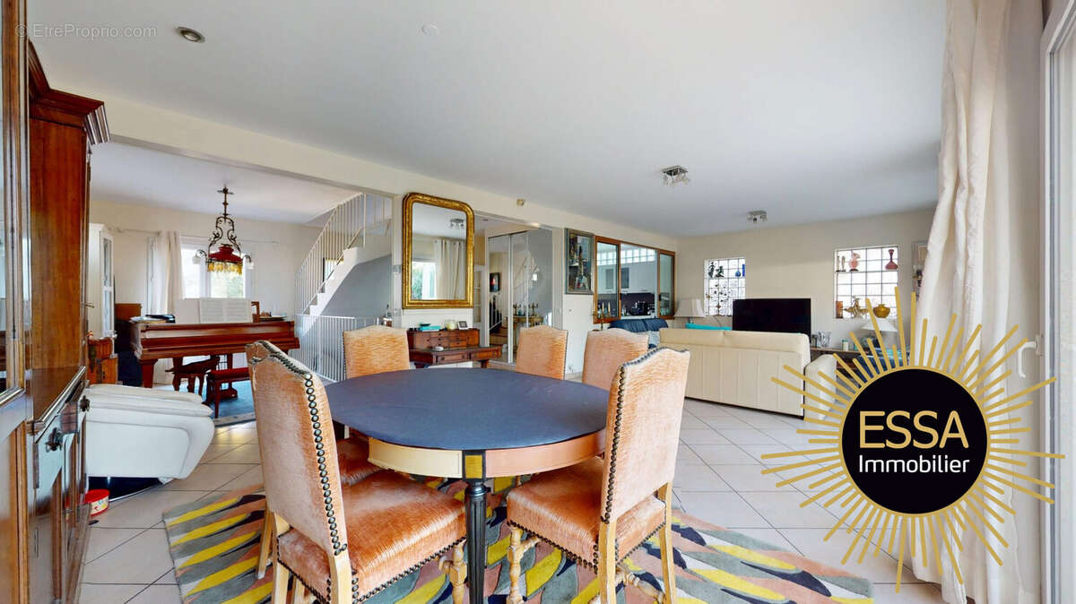 Maison à ROCQUENCOURT