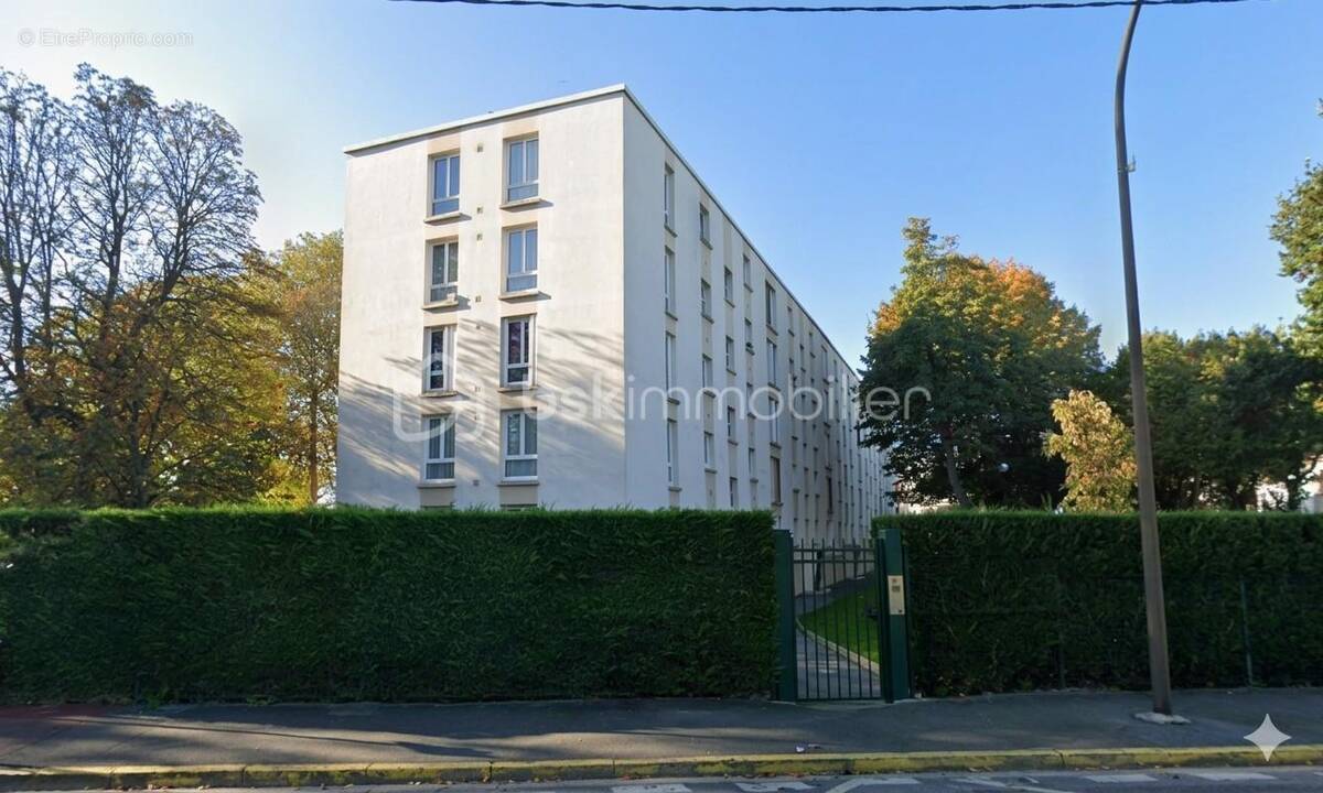 Appartement à LIVRY-GARGAN