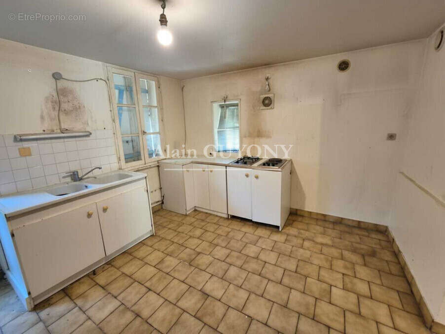 Maison à PONT-L&#039;EVEQUE