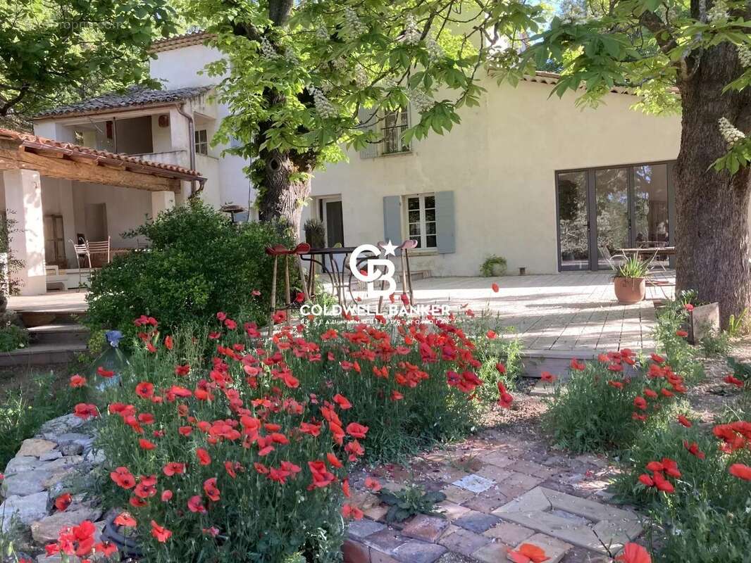 Maison à SAINT-ANTONIN-DU-VAR