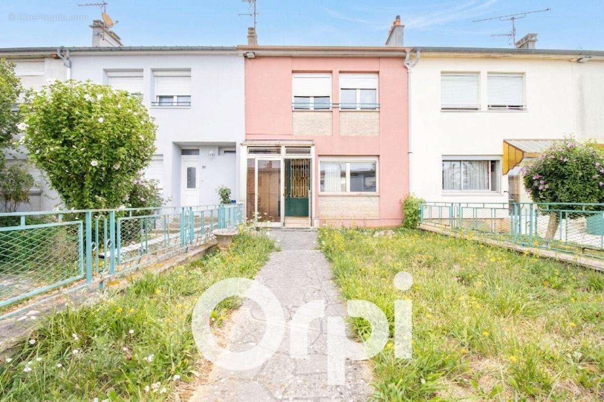 Maison À Vendre - photo 1