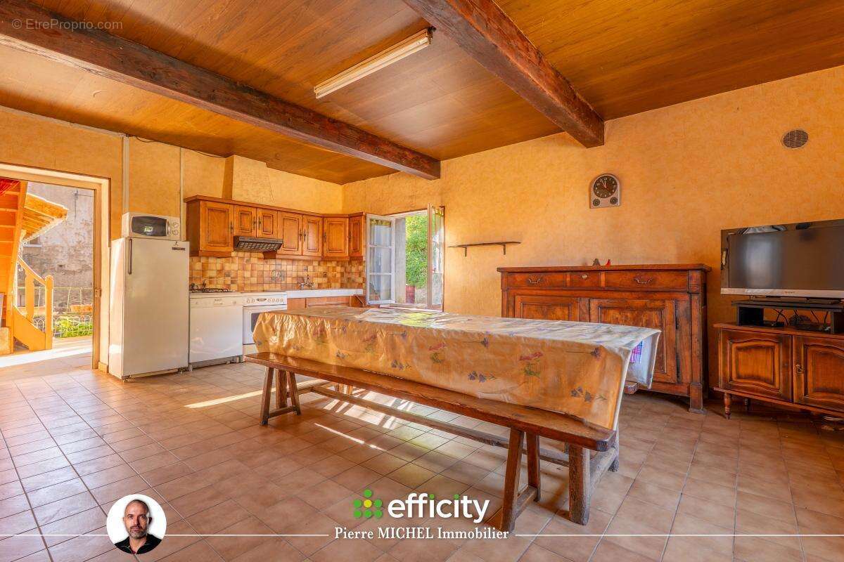 Maison 4 pièces 113 m² à vendre à Chevinay (69210) - photo 10