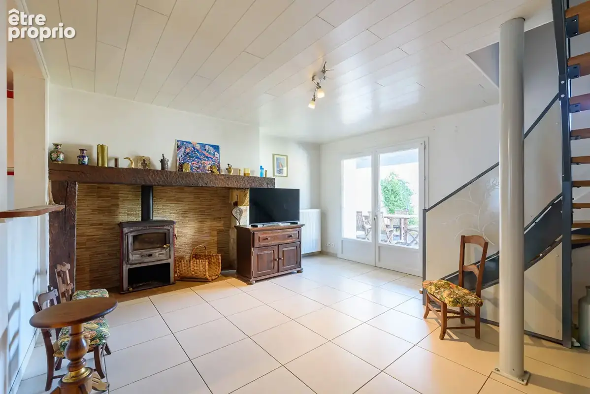 RARE SUR LE MARCHÉ Maison de ville de 131 m² au coeur d'Amou - photo 2