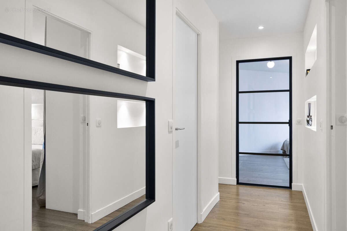Appartement à COURBEVOIE