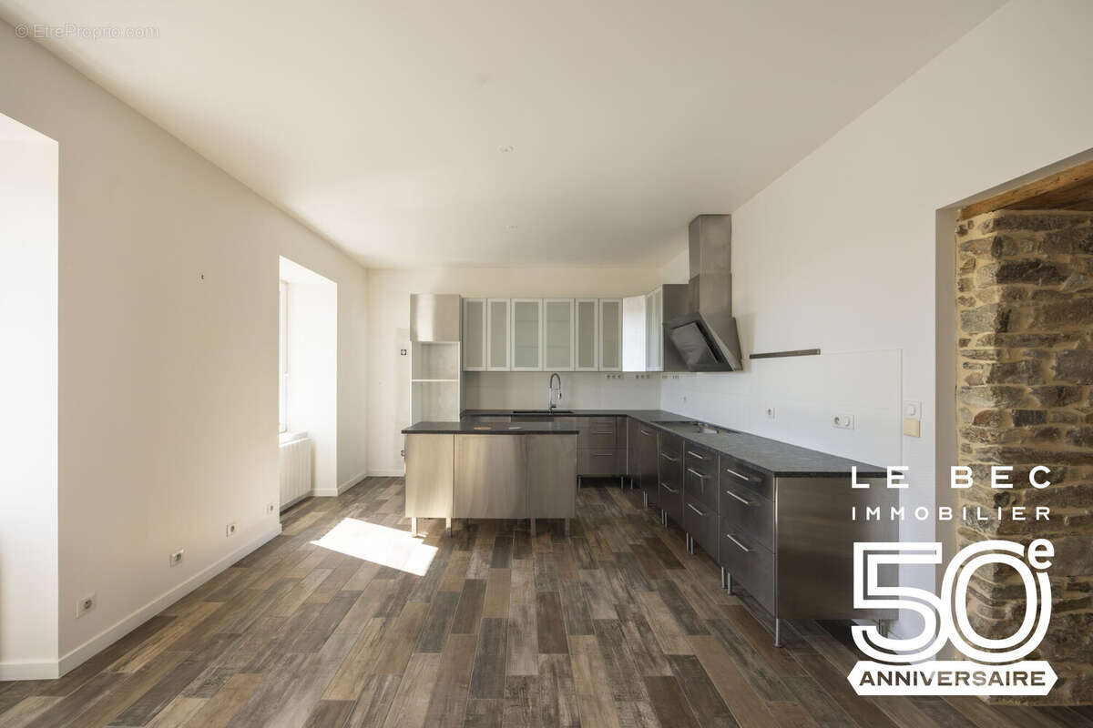 Appartement 101 m² à Vannes  - photo 2