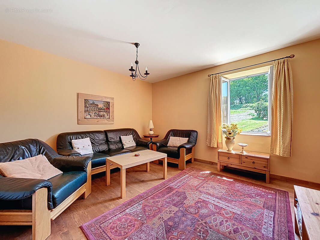 Maison à SAINT-SAUVEUR-LE-VICOMTE