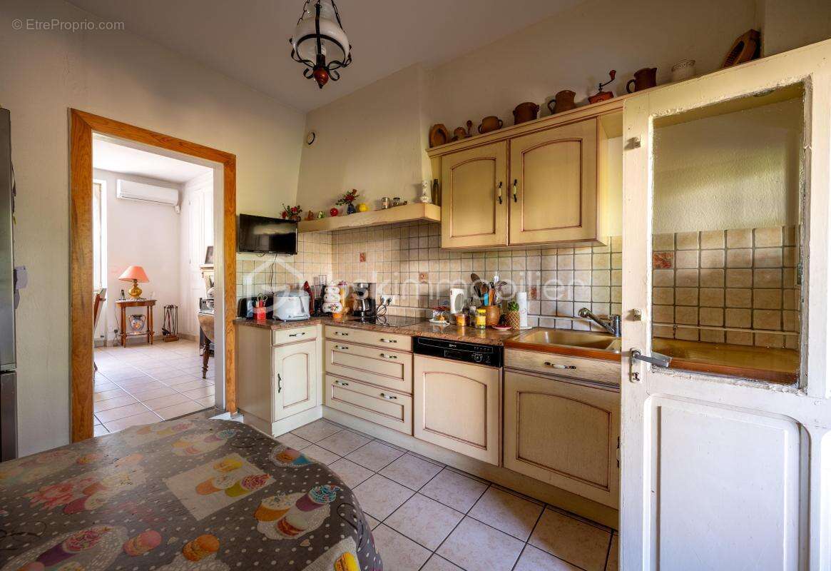 Maison familiale T5 sur +1400 m² de terrain — Prête à accueillir vos projets - photo 8