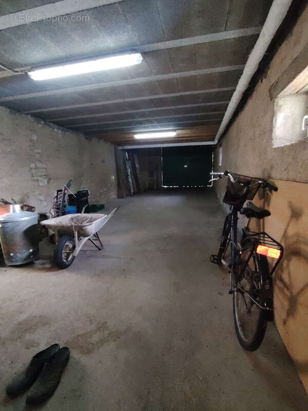 Maison à LACROIX-SUR-MEUSE