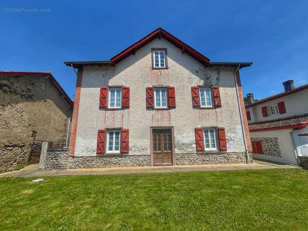 Maison à SAINT-JEAN-PIED-DE-PORT