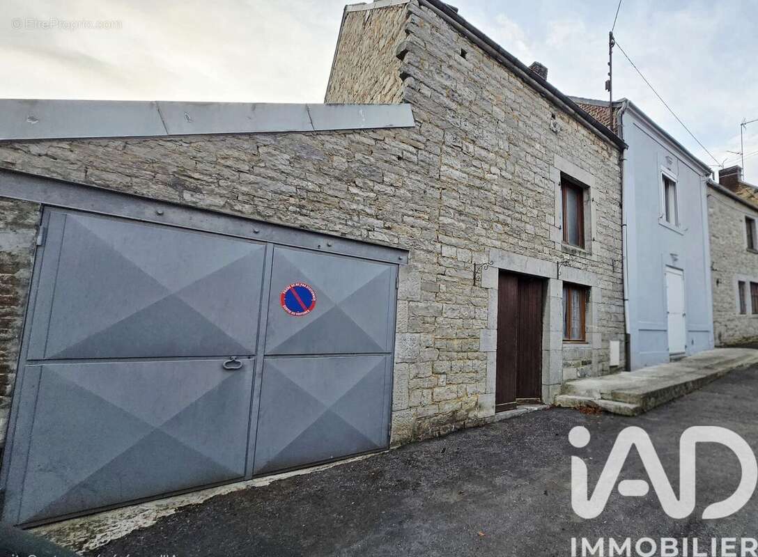 Photo 2 - Maison à AUBRIVES