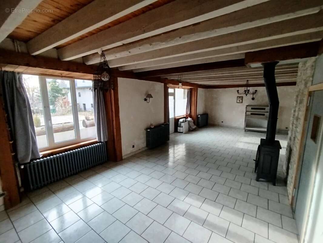 Maison à LACHAMP-RAPHAEL