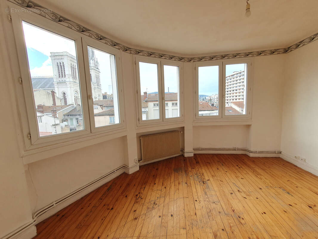 Appartement à SAINT-CHAMOND