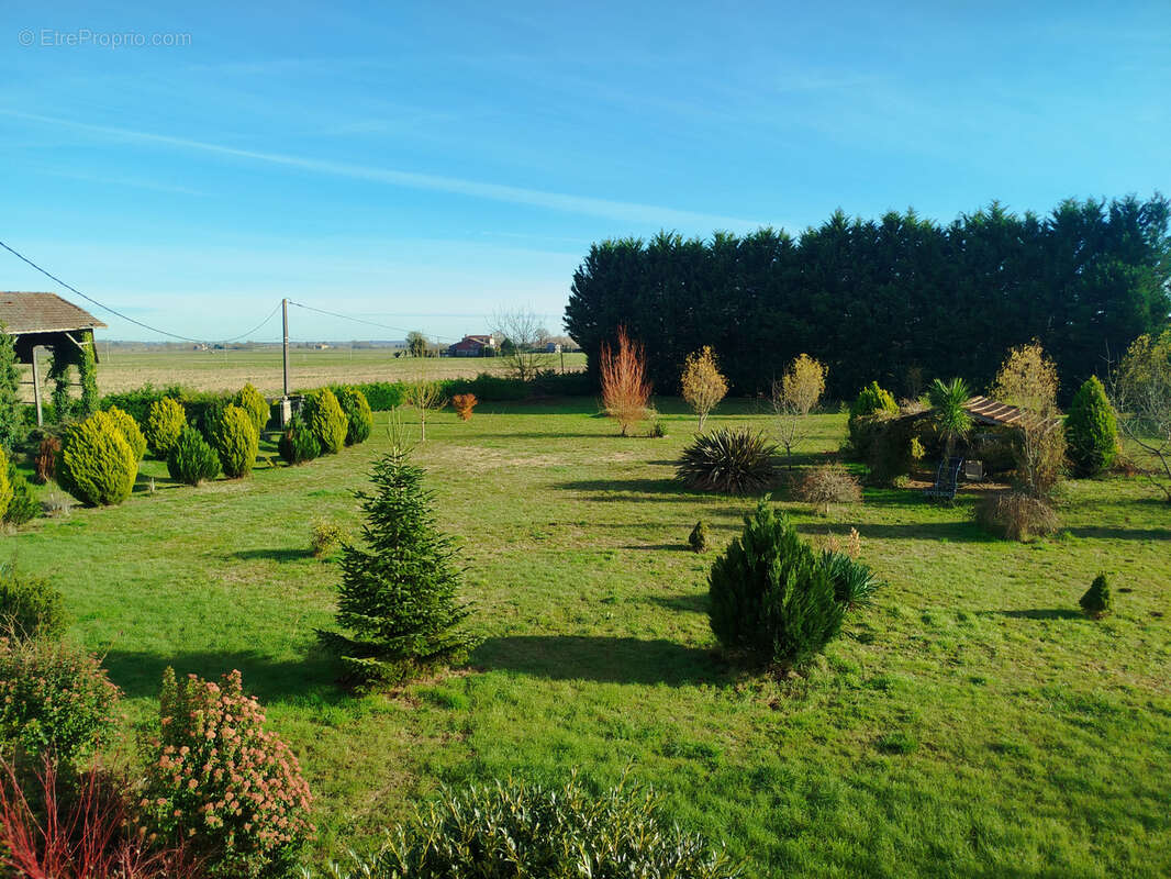Maison à BOURDELLES
