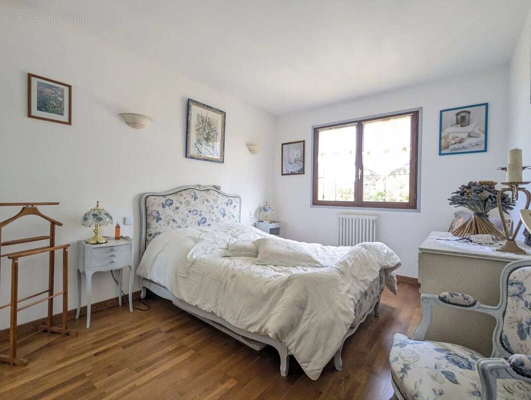 Maison de 205 m² sur sous-sol complet ! - photo 15