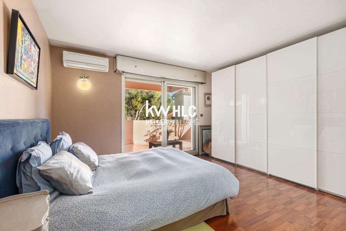 Appartement à ROQUEBRUNE-CAP-MARTIN