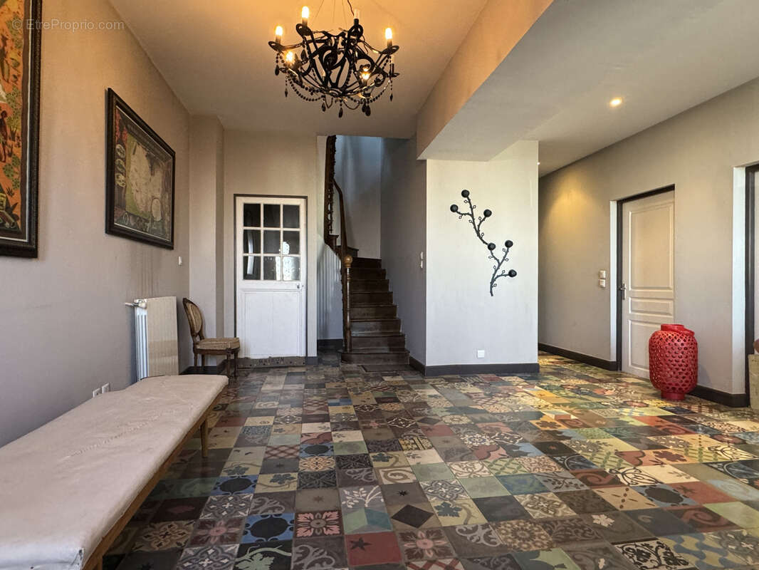 Maison à BARBEZIEUX-SAINT-HILAIRE