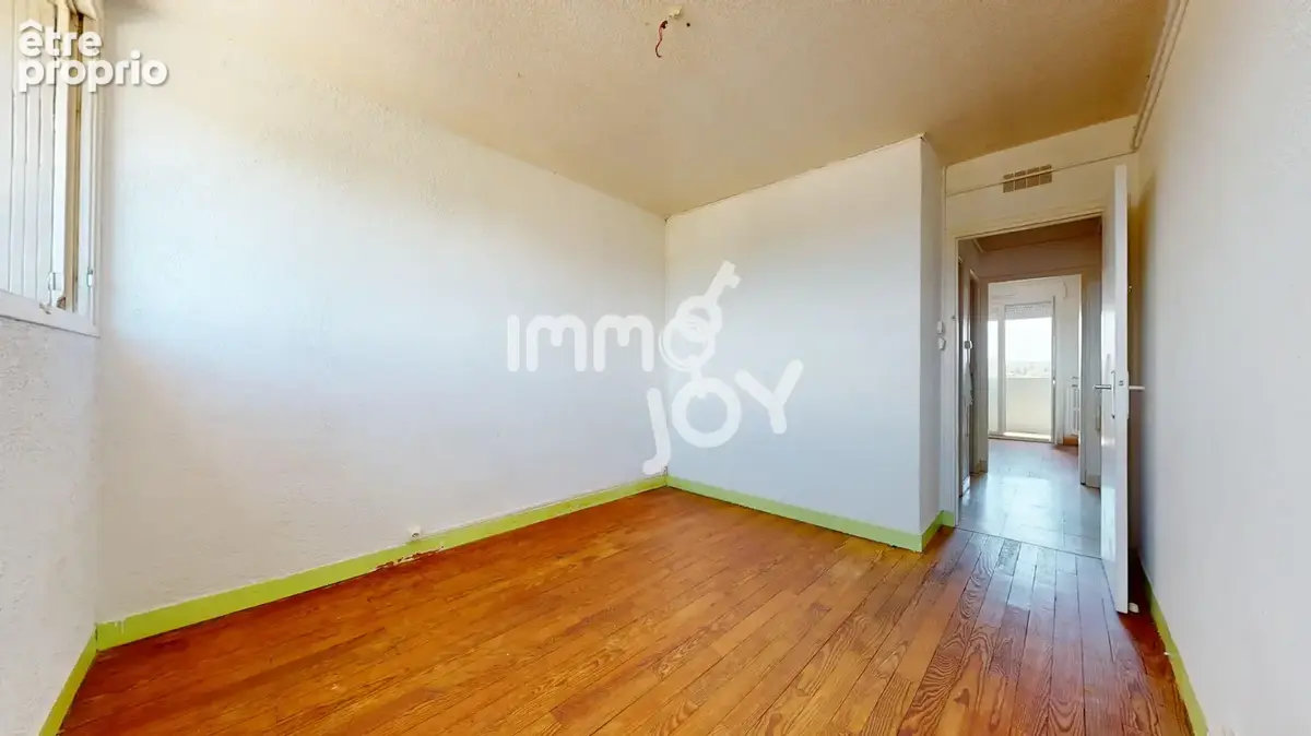 T3 dernier étage avec balcon   Traversant et lumineux   Auterive - 85 000 € - photo 7
