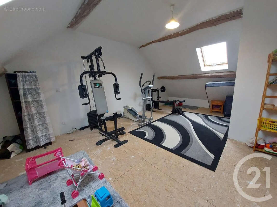 Maison à SOUGERES-EN-PUISAYE