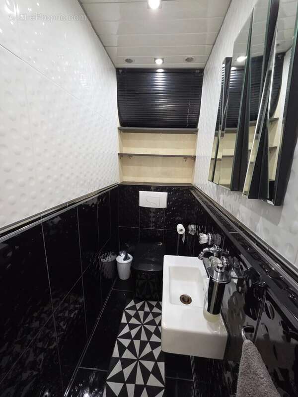 Appartement à VILLENEUVE-LOUBET