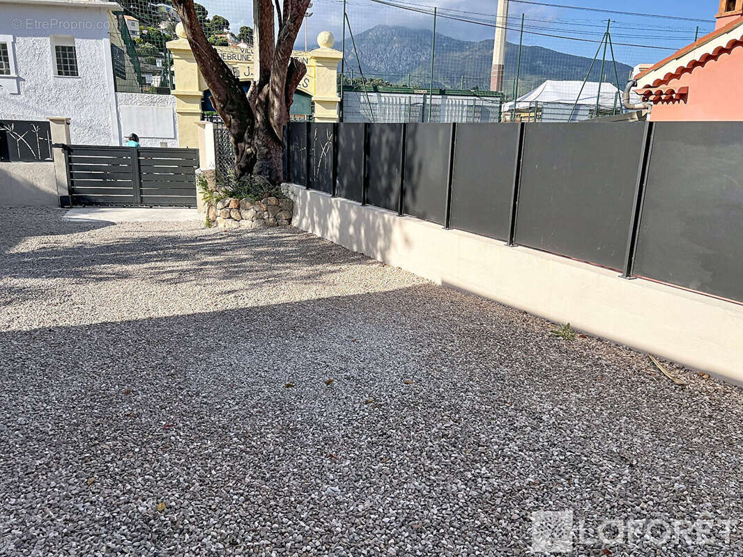 Appartement à ROQUEBRUNE-CAP-MARTIN