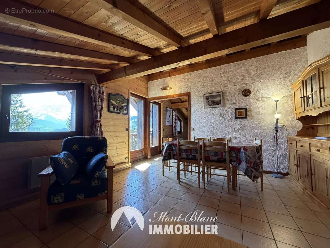 Maison à COMBLOUX