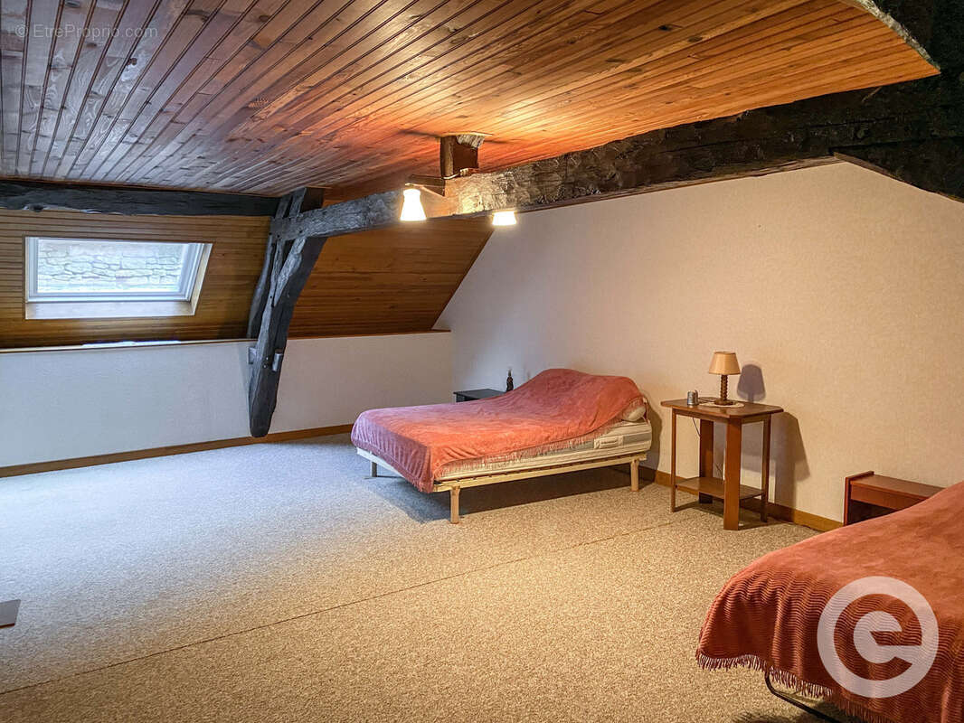 Maison à VASSY