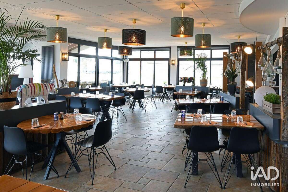 Photo 4 - Commerce à ALBARET-SAINTE-MARIE