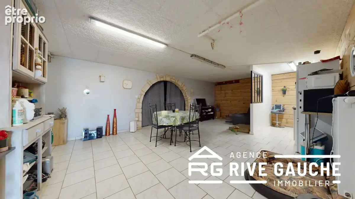 CHAVANAY   Maison 233 m2   5 chambres   Piscine + appartement indépendant - photo 19