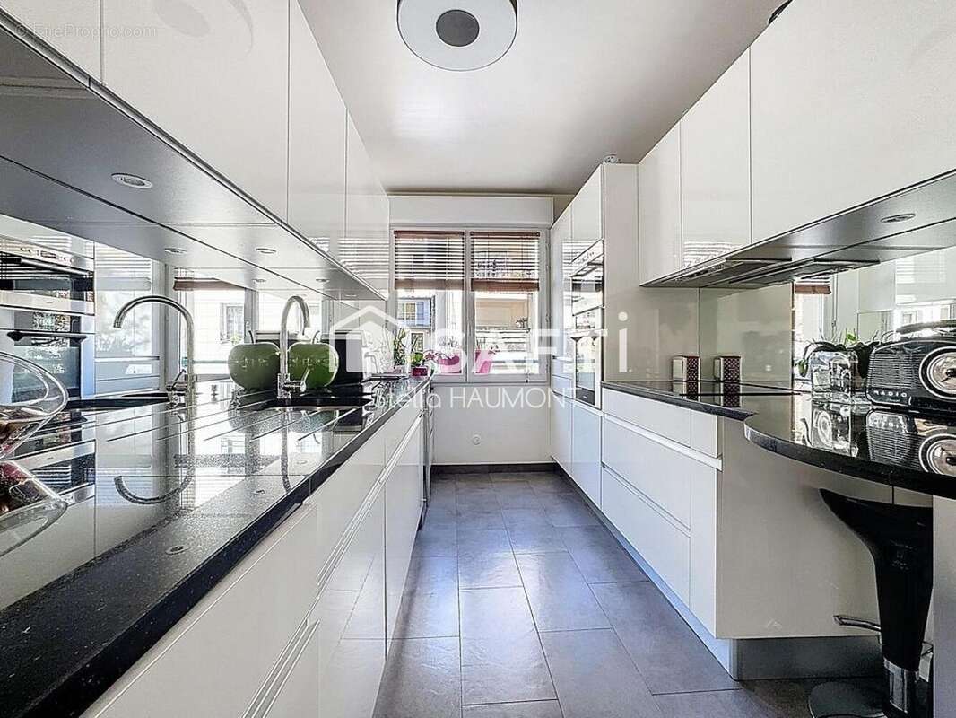 Photo 4 - Appartement à ASNIERES-SUR-SEINE