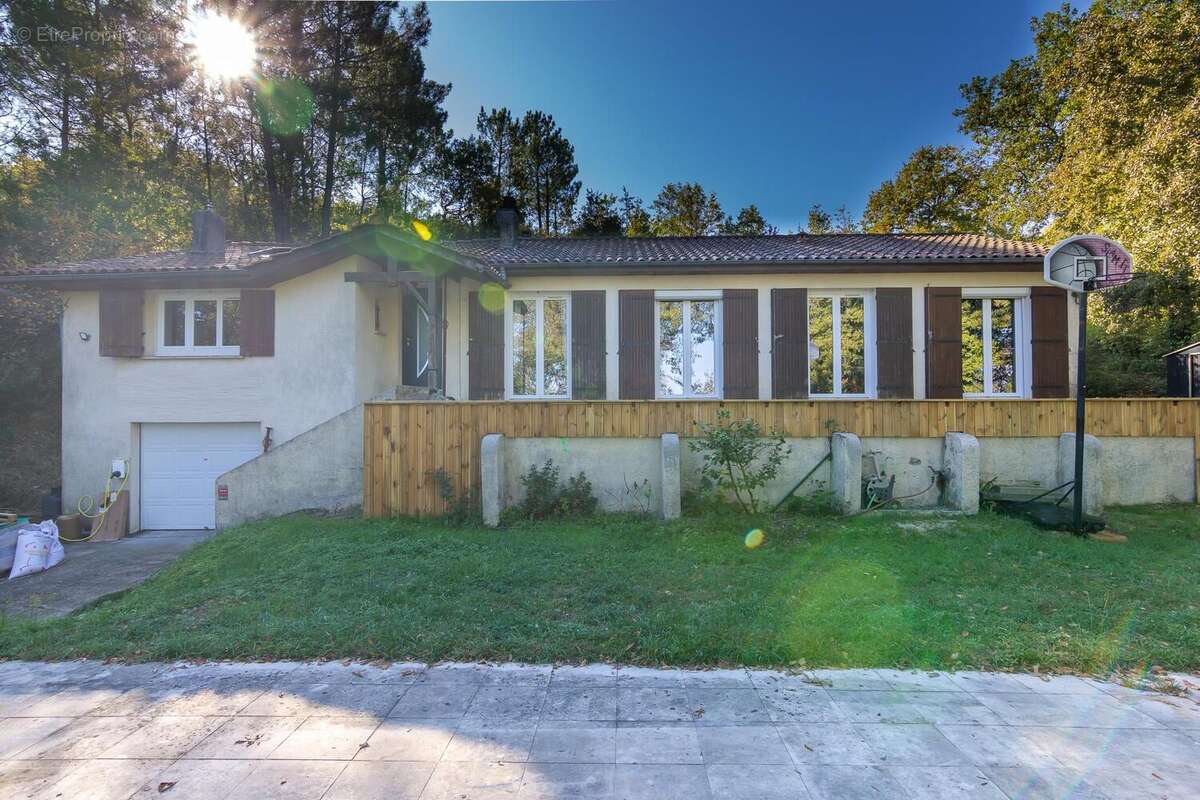 Photo 4 - Maison à VILLEGOUGE