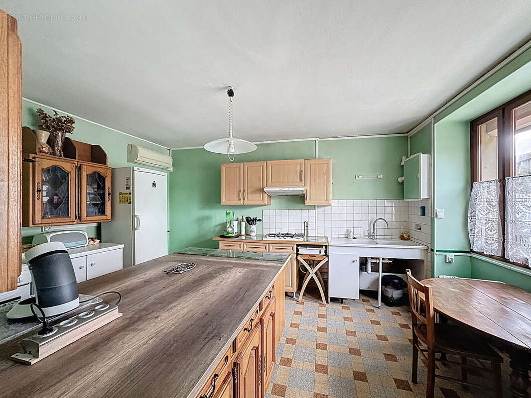 Maison à MONTMIRAIL