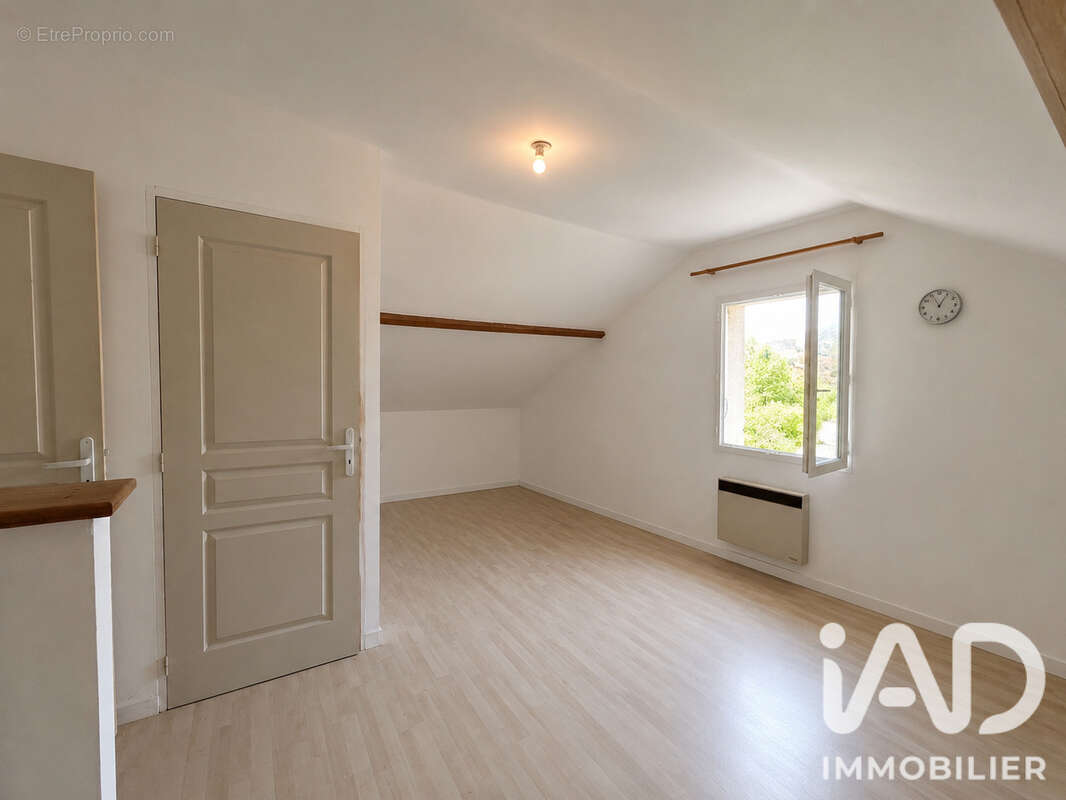 Maison 130 m² à Cublac  - photo 7
