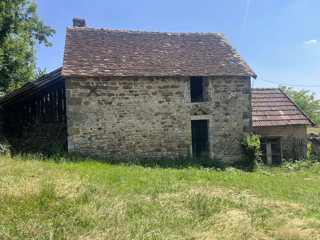 Maison à MARCILLY-LA-GUEURCE