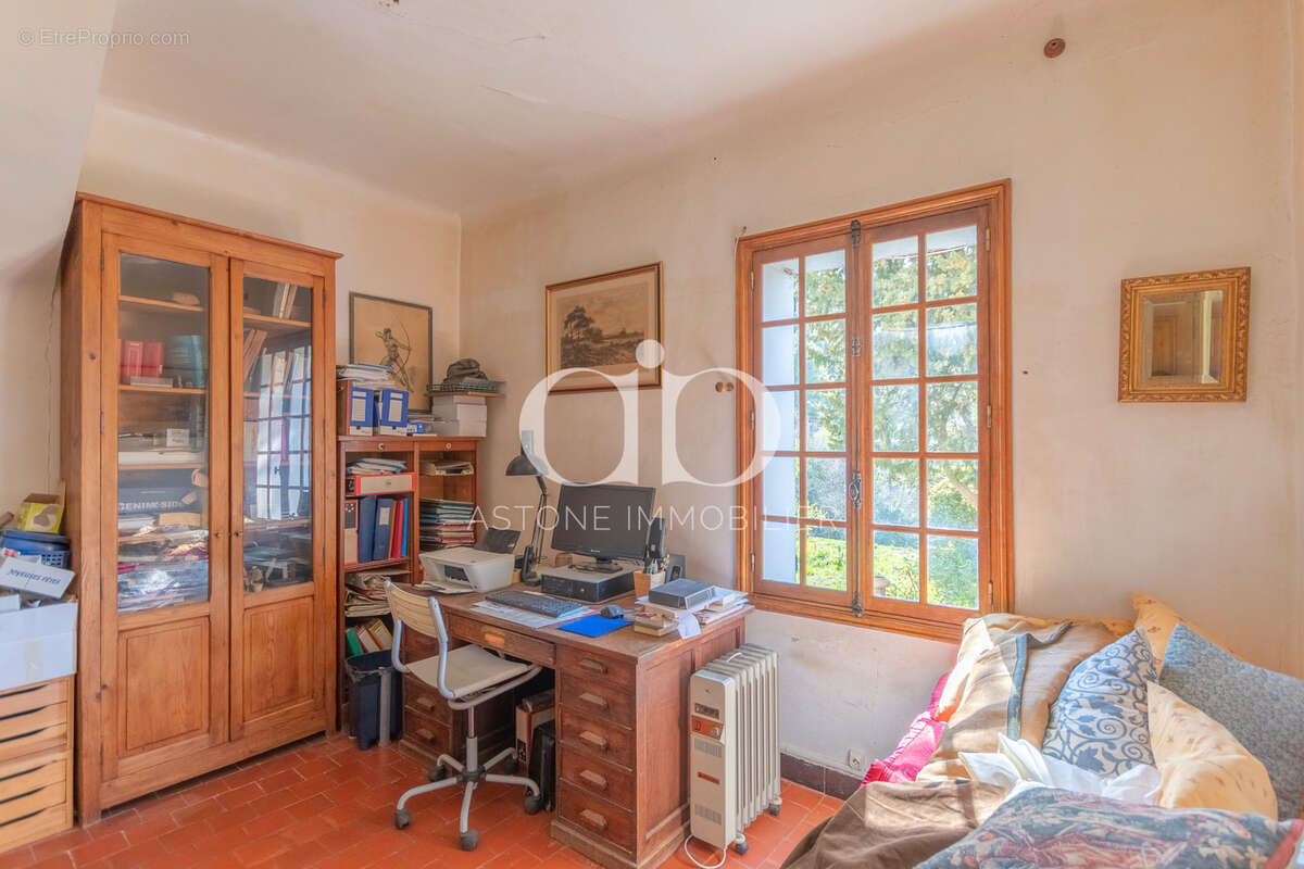 Maison à ROQUEVAIRE