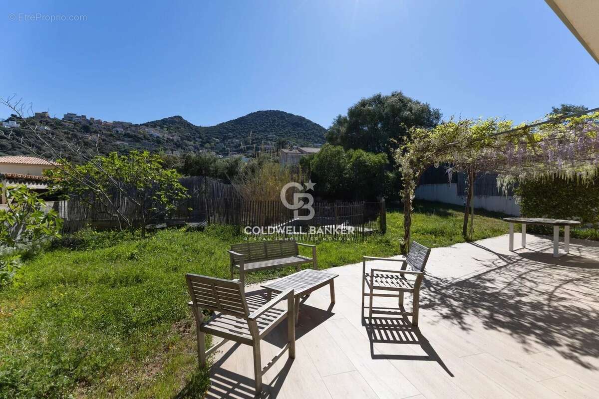 Maison à L'ILE-ROUSSE