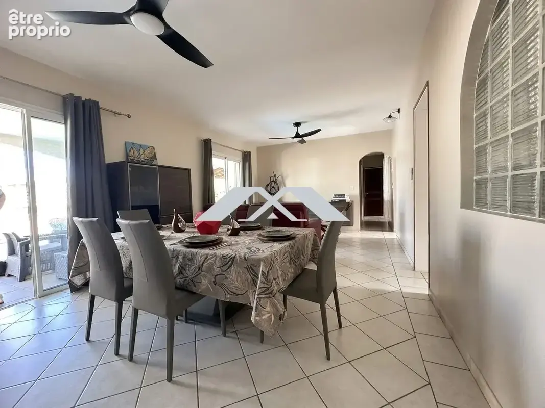Maison 5 pièces 121 m² à vendre à Saint-Joseph (97480) - photo 3